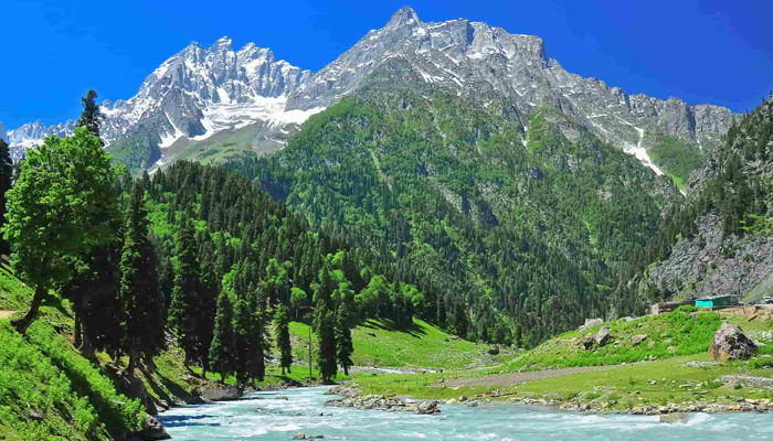 Explore the Enchanting Tourist Places in Kashmir: A Comprehensive Guide for 2024